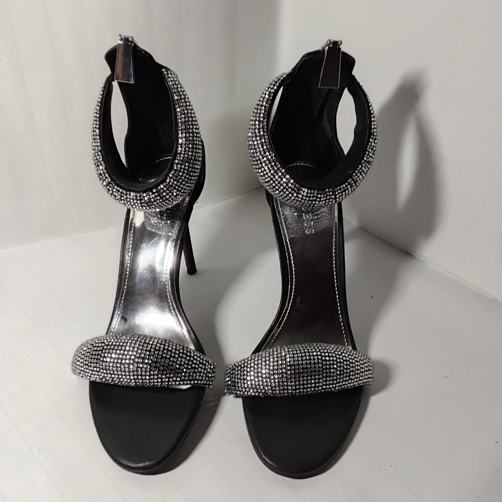 GUESS HEELS - Picture 2 of 8